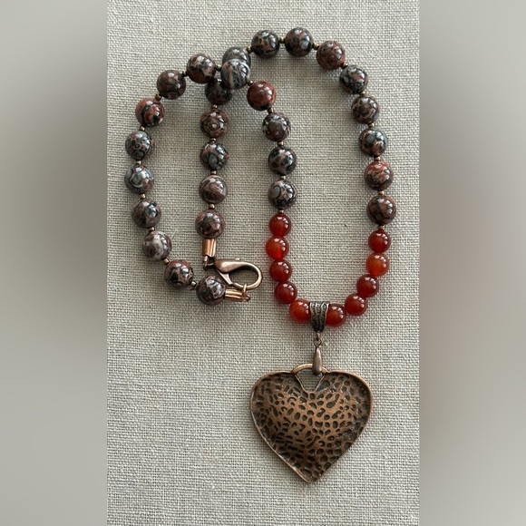 20-1/2 inch Leopard Skin Gemstone bead Necklace NWOT - Picture 2 of 14